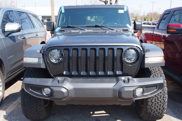 Used 2023 Jeep Wrangler Sport image 3
