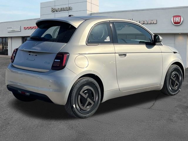 New 2025 FIAT 500 e image 7