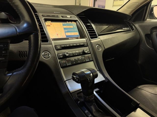 Used 2010 Ford Taurus Limited image 19