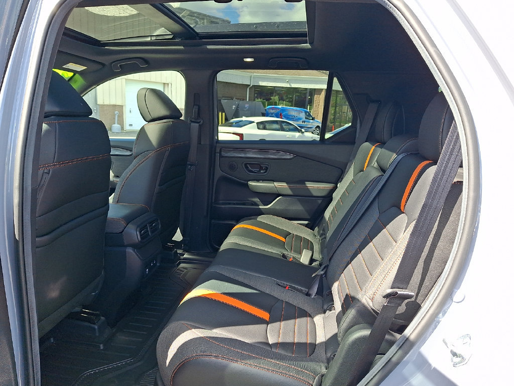Used 2026 Honda Passport TrailSport image 11