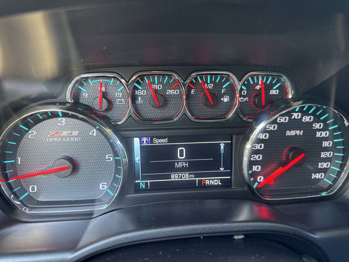 Used 2018 Chevrolet Silverado 1500 LT w/ All Star Edition image 30