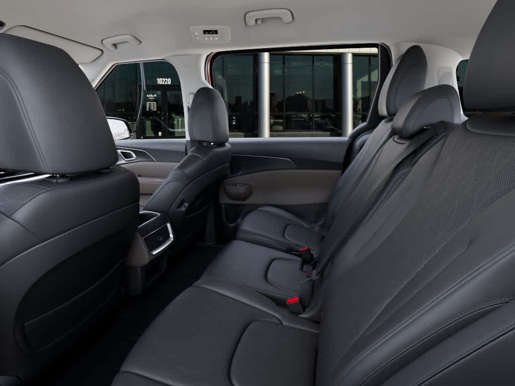 New 2026 Kia Carnival FWD image 18