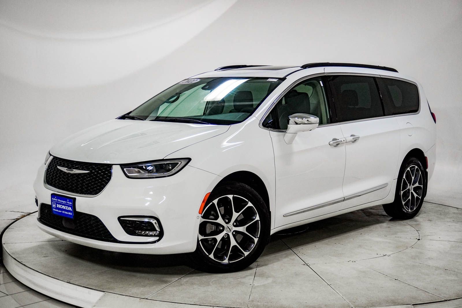 Used 2022 Chrysler Pacifica Limited