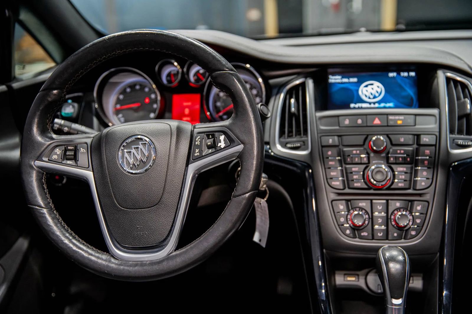 Used 2019 Buick Cascada Premium image 10