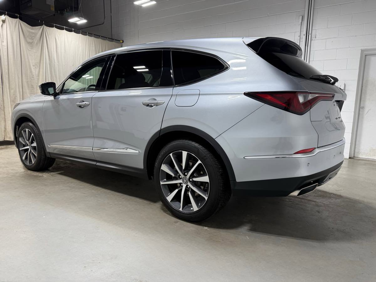 Used 2025 Acura MDX SH-AWD w/ Technology Package image 5