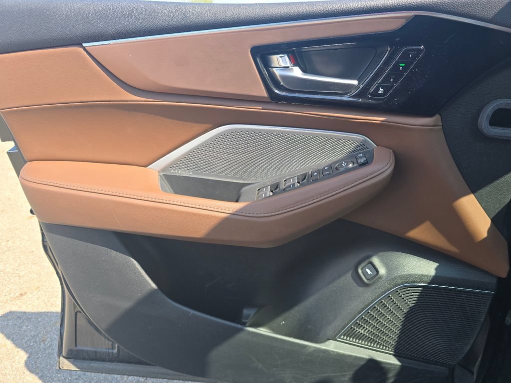 Used 2024 Acura MDX SH-AWD w/ Technology Package image 26