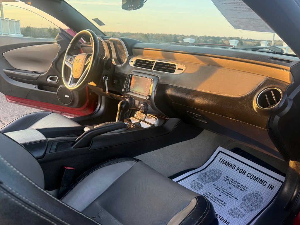 Used 2015 Chevrolet Camaro LT w/ RS Package image 10