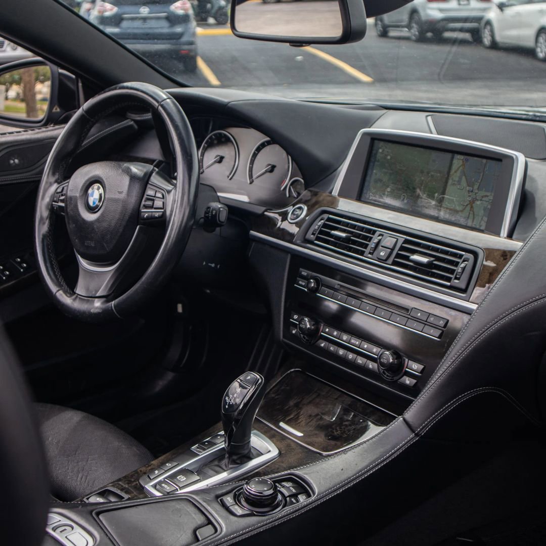 Used 2012 BMW 650i Convertible RWD image 12