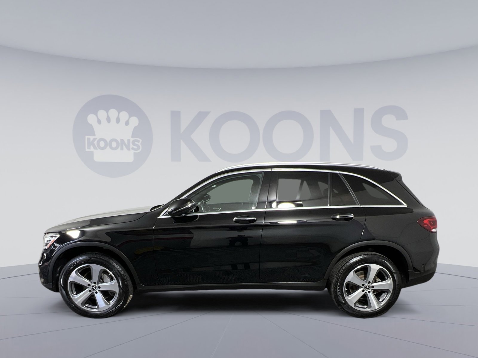 Used 2022 Mercedes-Benz GLC 300 4MATIC image 2