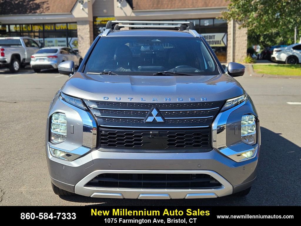 Used 2022 Mitsubishi Outlander GT image 8
