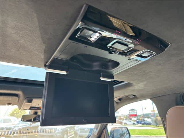 Used 2020 Cadillac Escalade Platinum RWD image 16