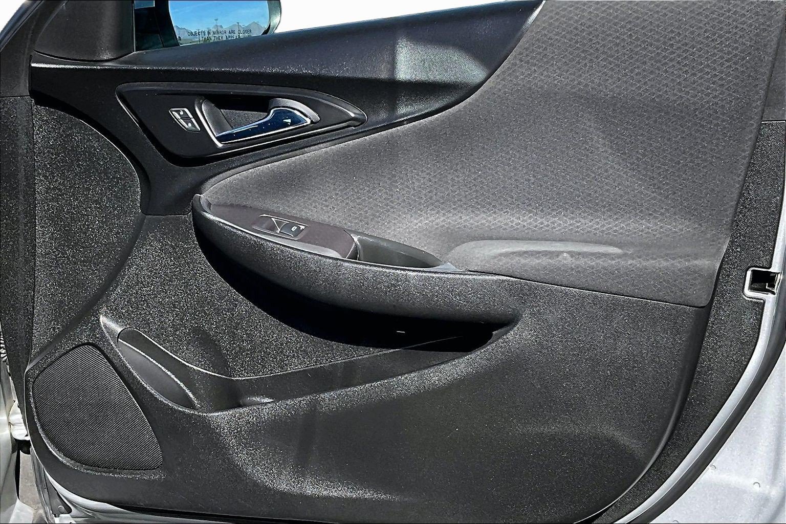 Used 2020 Chevrolet Malibu LT FWD image 17
