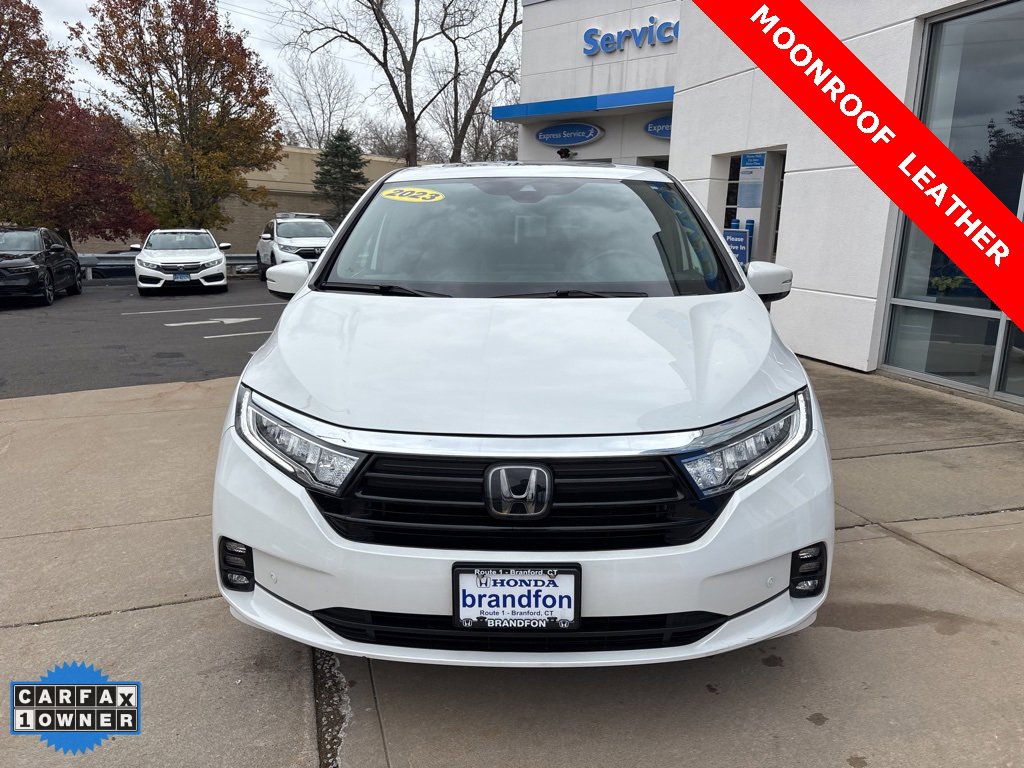 Used 2023 Honda Odyssey Elite image 2