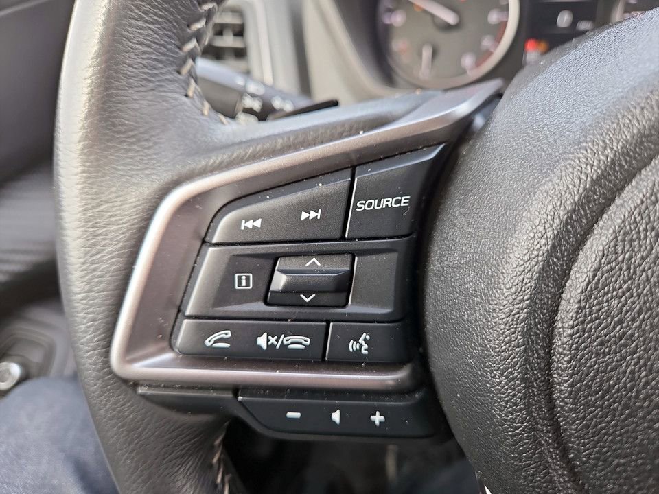 Used 2024 Subaru Ascent Premium w/ Convenience Package image 17