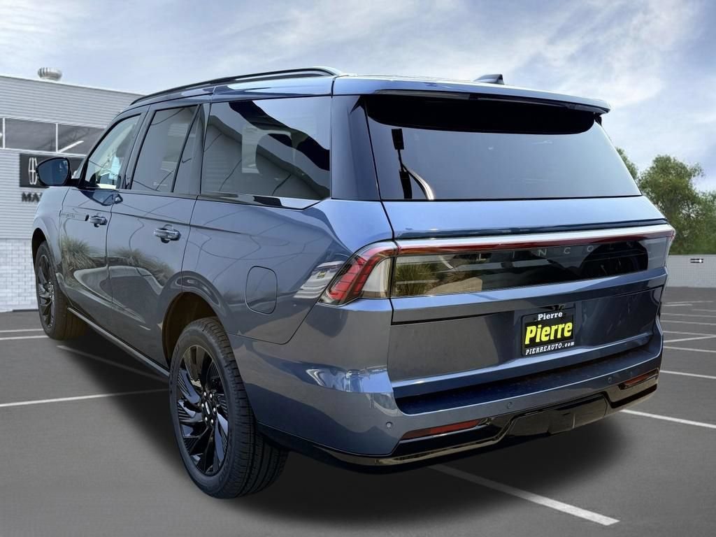 New 2027 Lincoln Navigator Reserve w/ Jet Appearance Package AWD/4WD image 8