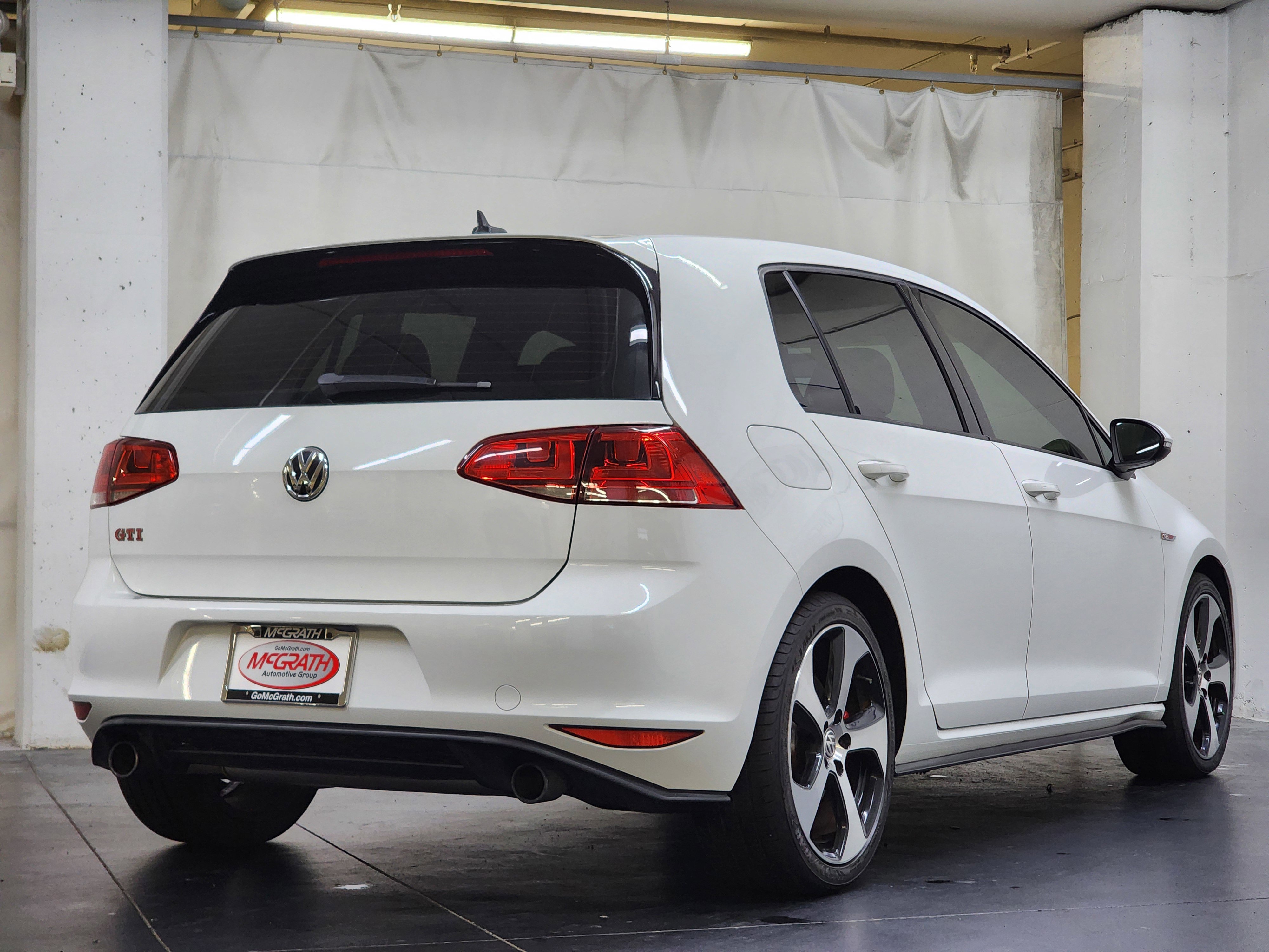 Used 2017 Volkswagen GTI Autobahn image 5