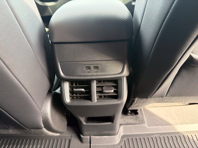 New 2027 Chevrolet Equinox LT w/ Convenience Package II AWD/4WD image 30