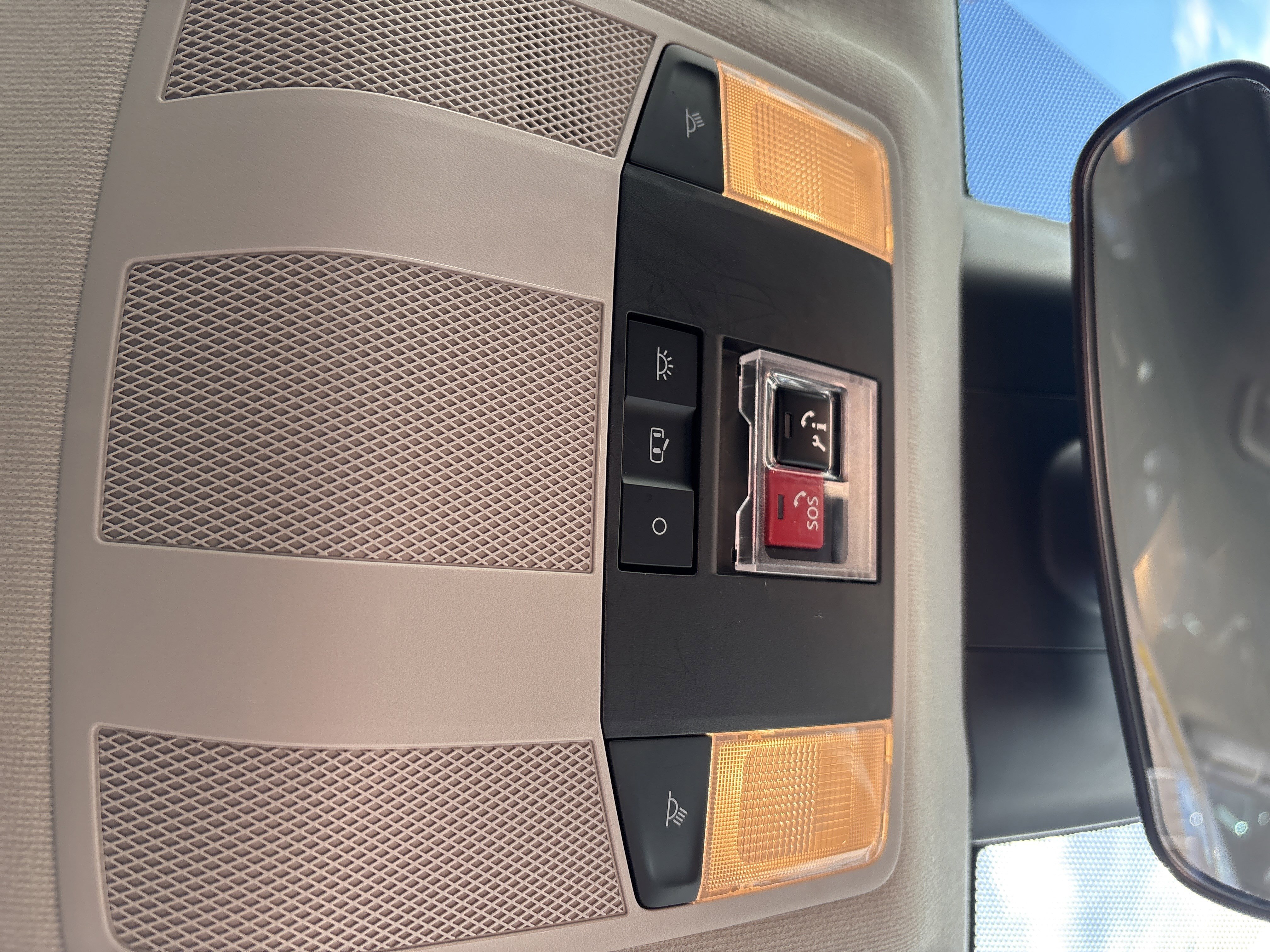 Used 2024 Mitsubishi Eclipse Cross LE image 16