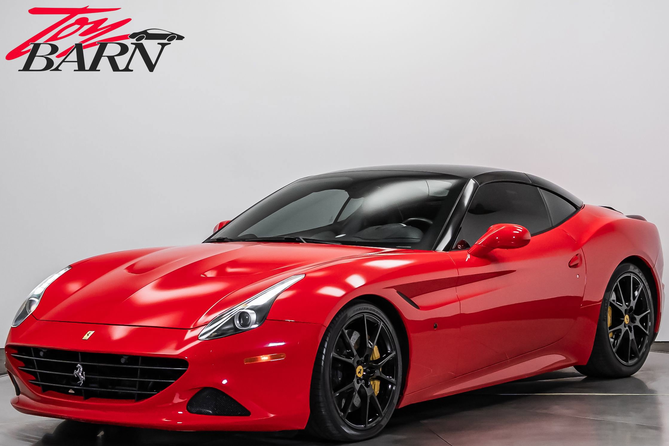 Used 2016 Ferrari California T RWD image 1
