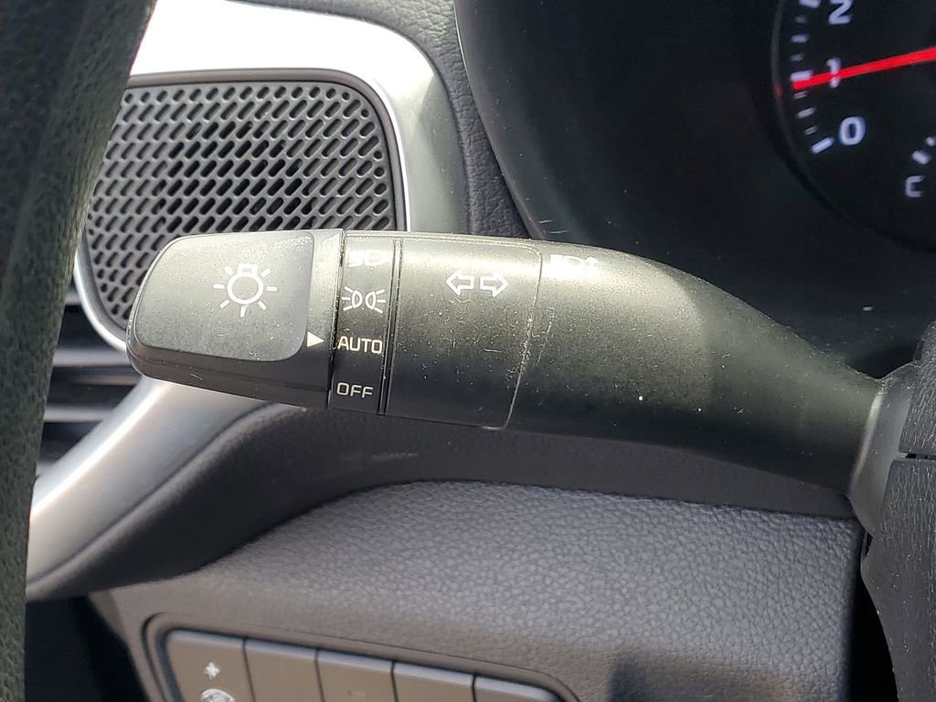 Used 2020 Kia Soul LX FWD image 17