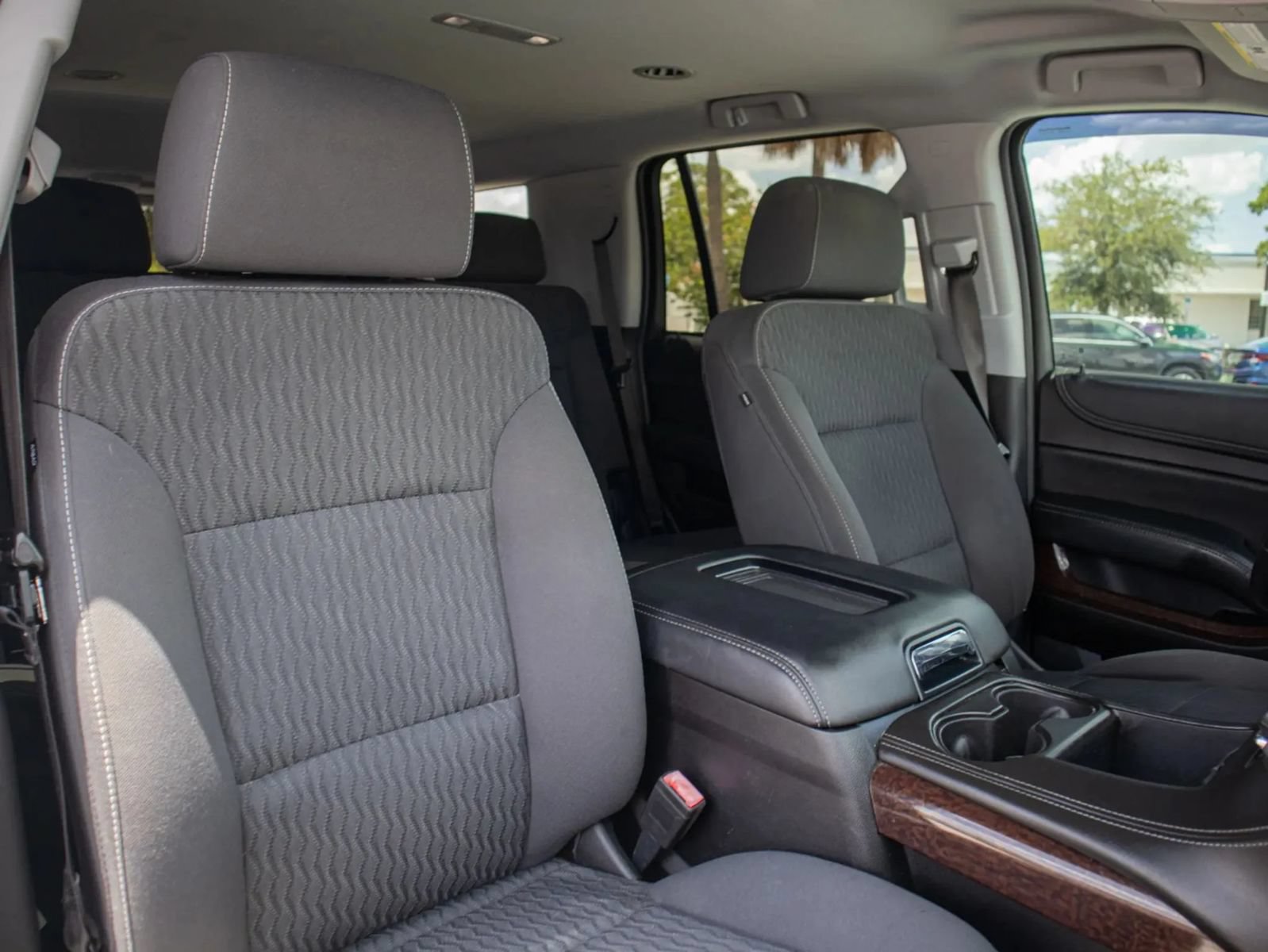 Used 2020 GMC Yukon SLE AWD/4WD image 18
