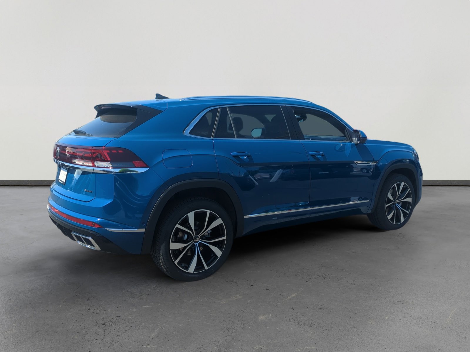 New 2026 Volkswagen Atlas Cross Sport SEL Premium R-Line image 5