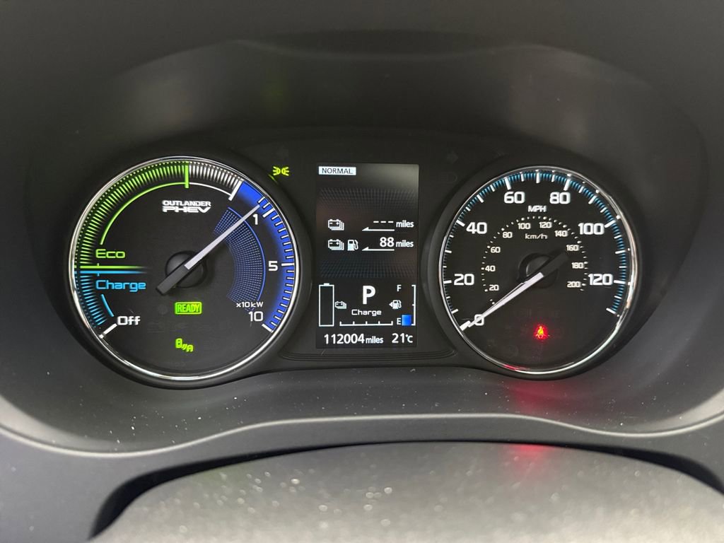 Used 2021 Mitsubishi Outlander GT image 16
