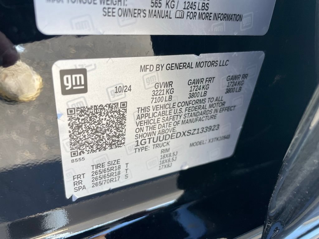 Used 2025 GMC Sierra 1500 SLT AWD/4WD image 43