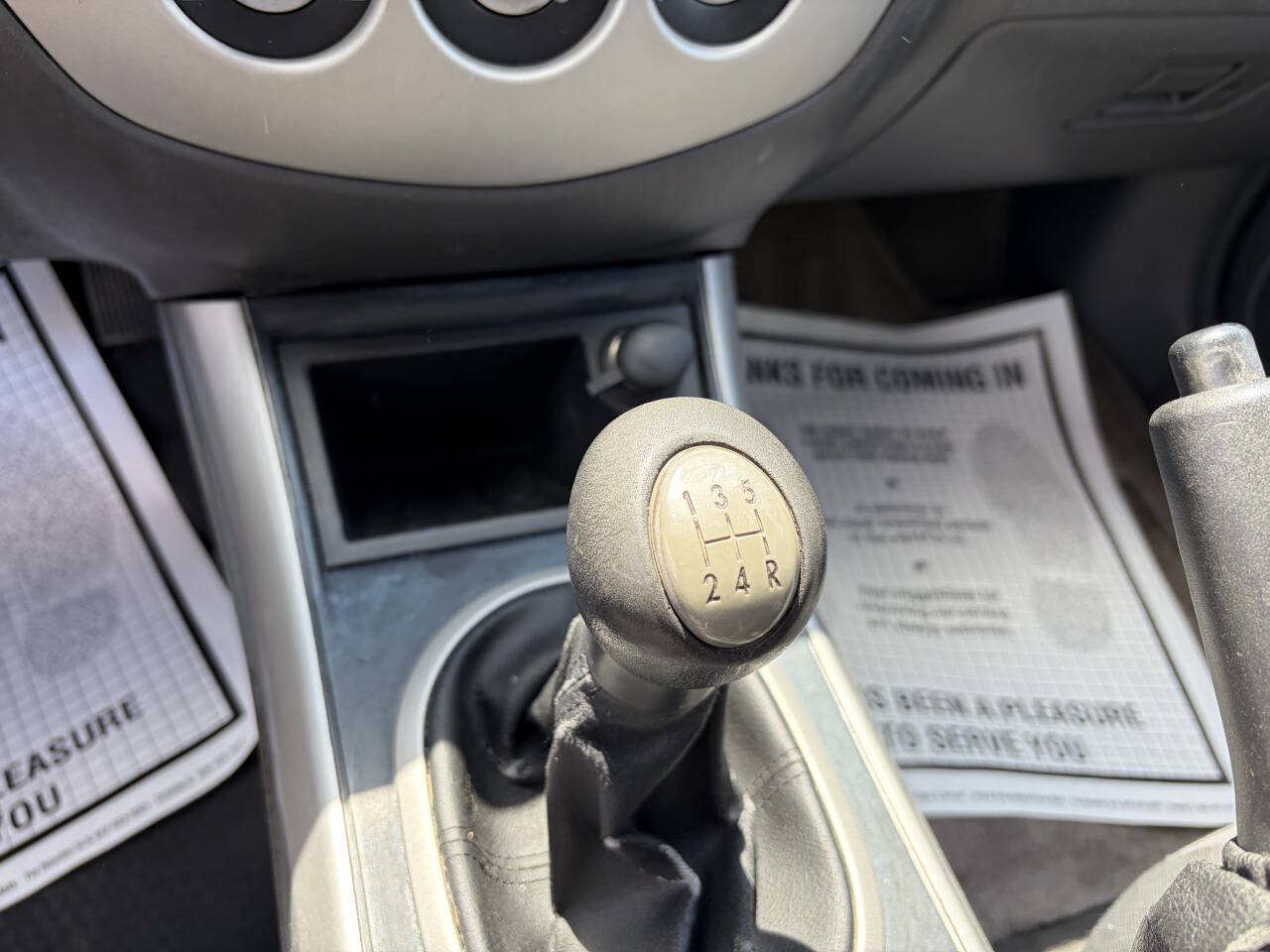 Used 2005 MAZDA Tribute I FWD image 12