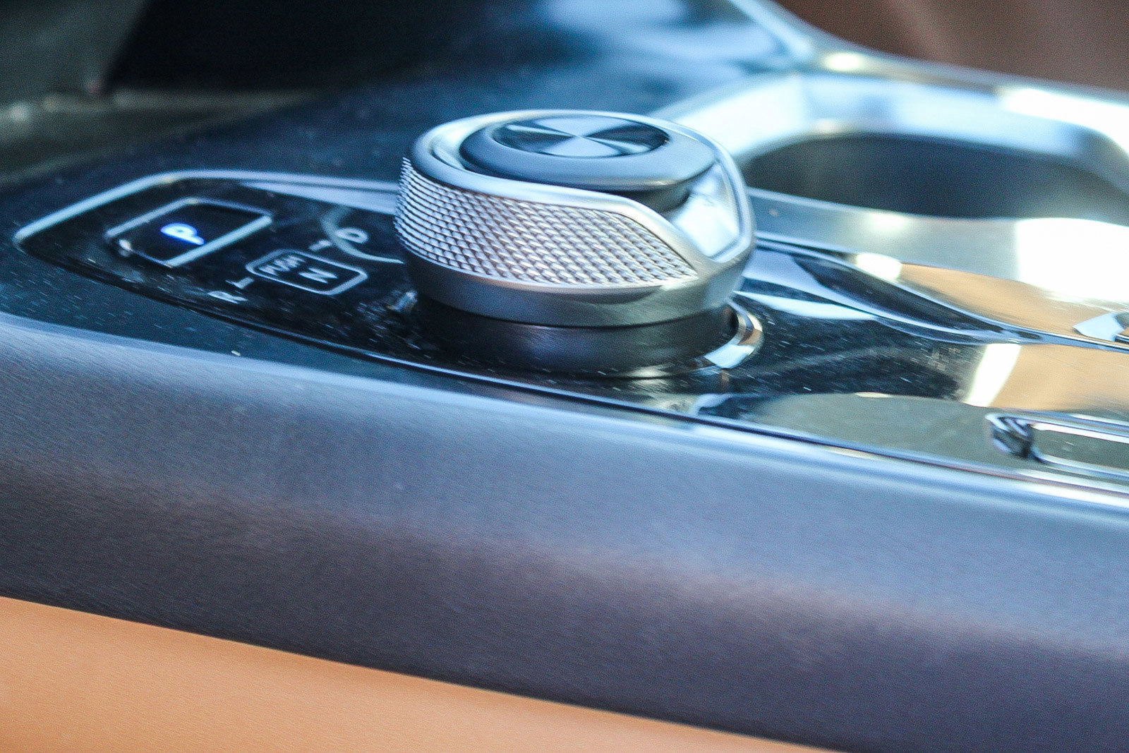 Used 2023 Lexus RZ 450e Premium image 22