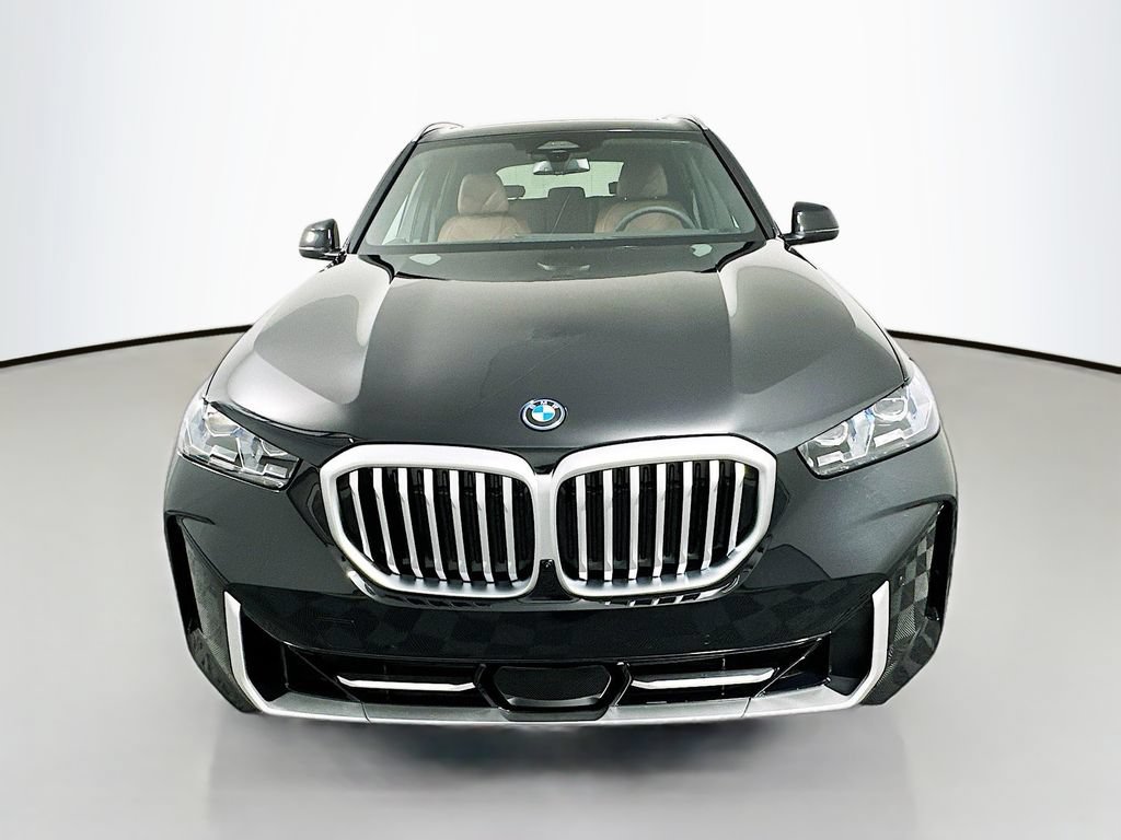 Used 2026 BMW X5 xDrive50e w/ Climate Comfort Package AWD/4WD image 2