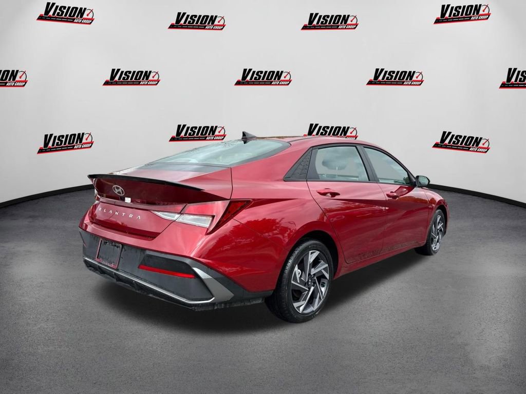 New 2025 Hyundai Elantra Sport image 5
