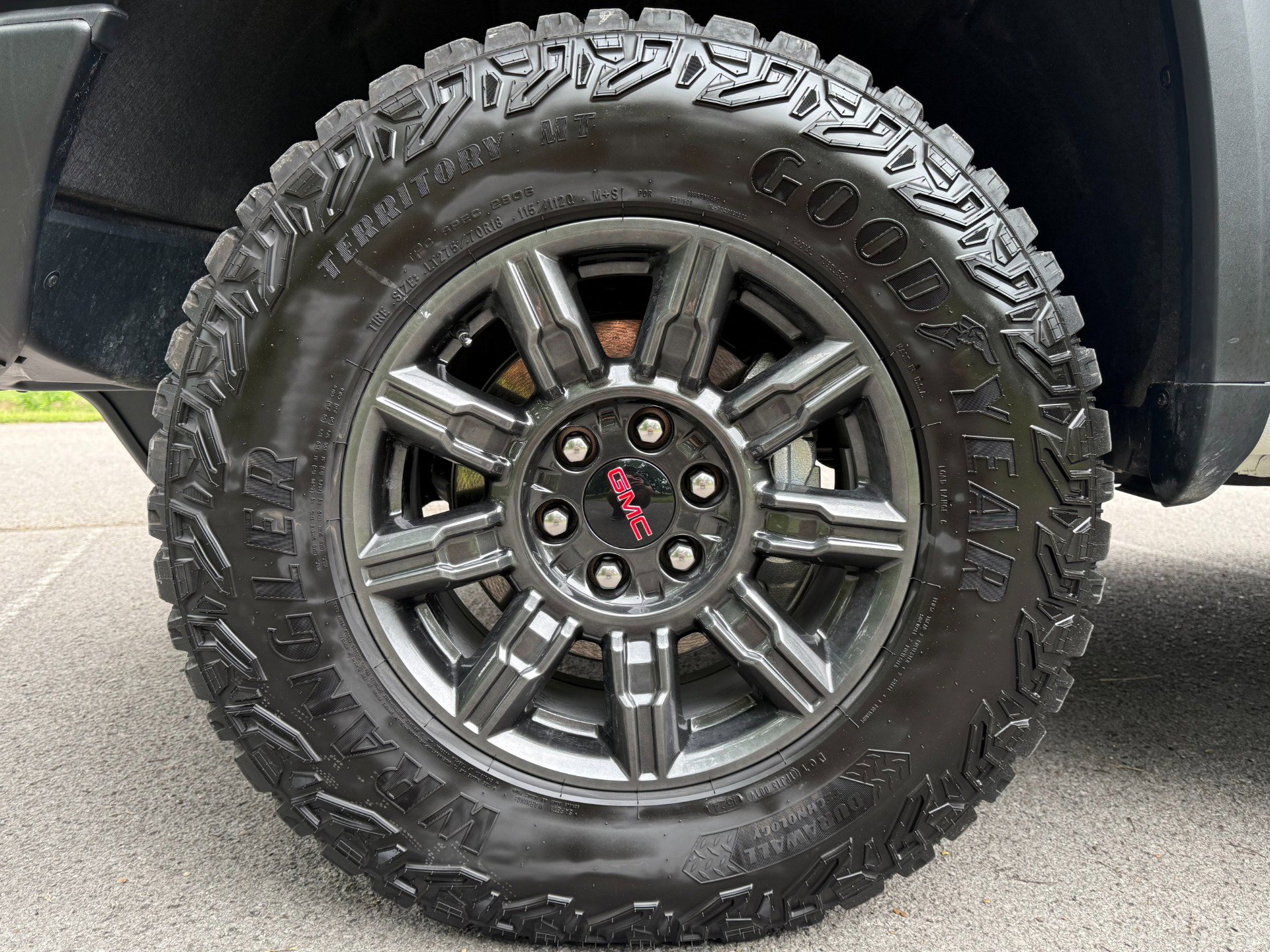 Used 2024 GMC Sierra 1500 AT4X image 22