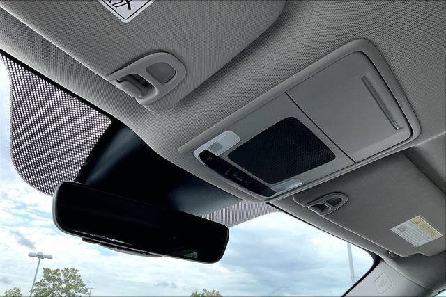 Used 2025 Honda Pilot EX-L image 24