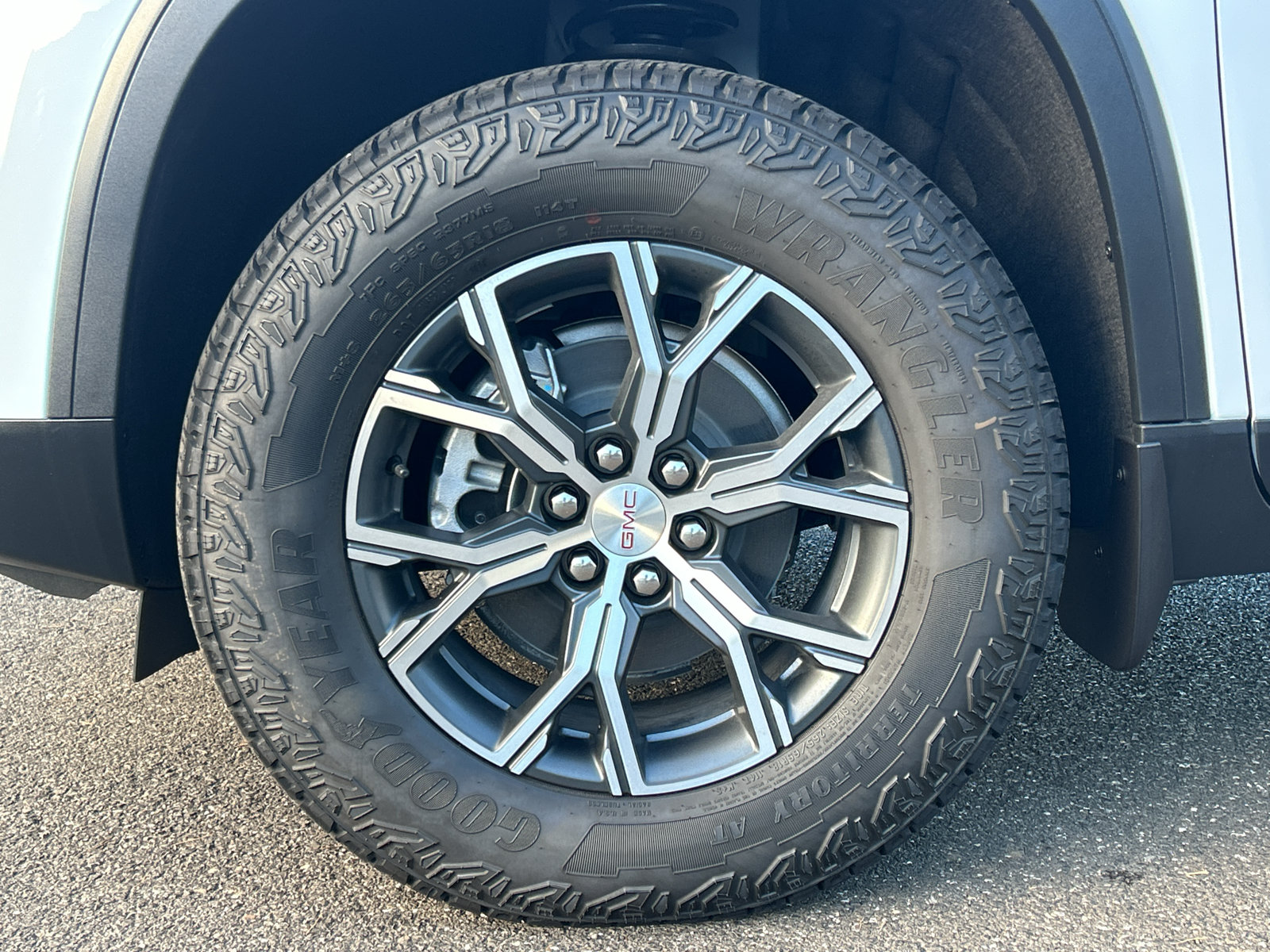New 2027 GMC Acadia AT4 w/ Luxury Package AWD/4WD image 10