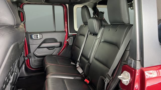 Used 2021 Jeep Wrangler Unlimited Rubicon w/ Dual Top Group AWD/4WD image 17