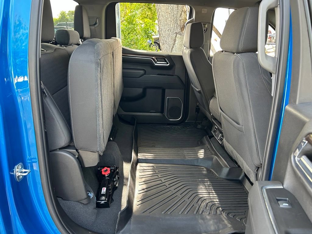 Used 2022 Chevrolet Silverado 1500 LT RWD image 46