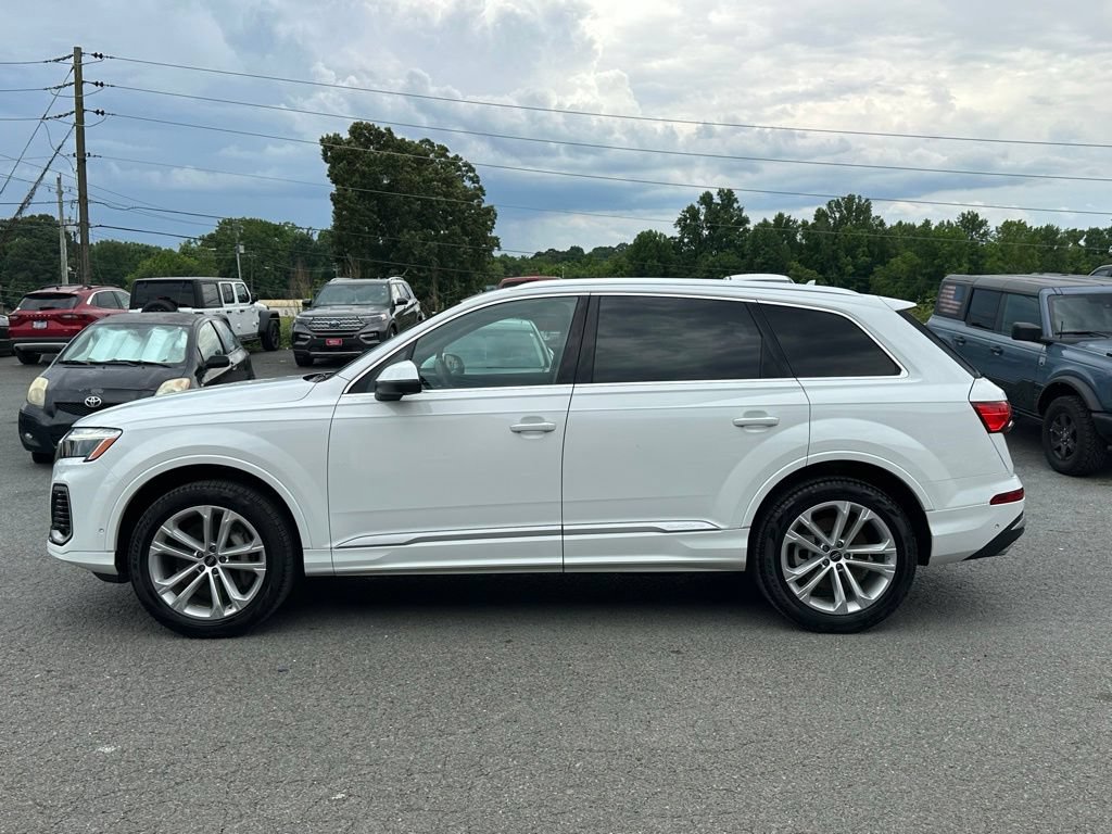 Used 2025 Audi Q7 3.0T Premium Plus AWD/4WD image 3