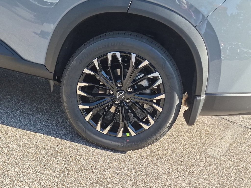New 2027 Nissan Rogue Dark Armor AWD/4WD image 12
