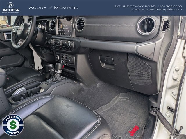 Used 2022 Jeep Wrangler Unlimited Sahara w/ Cold Weather Group image 27