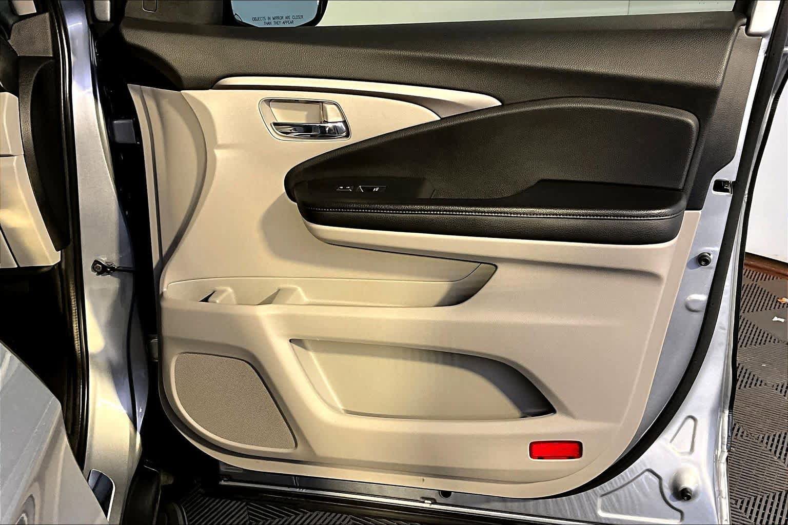 Used 2021 Honda Pilot Special Edition image 23