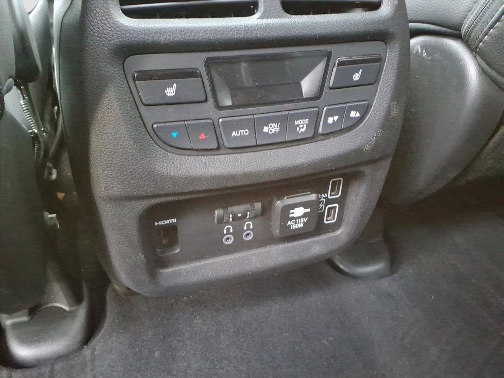 Used 2019 Honda Pilot Elite image 18