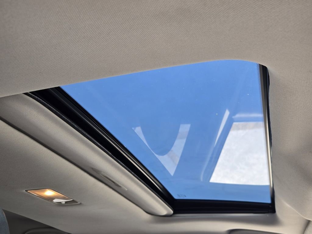 Used 2020 Nissan Rogue Sport AWD image 18