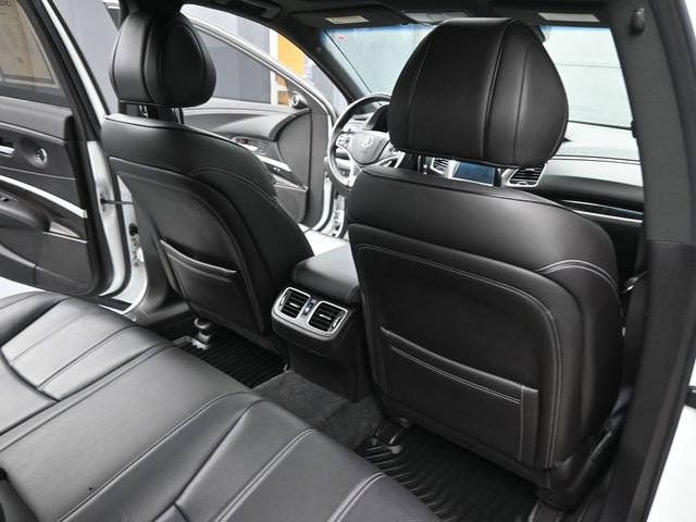 Used 2018 Acura RLX w/ Technology Package image 24