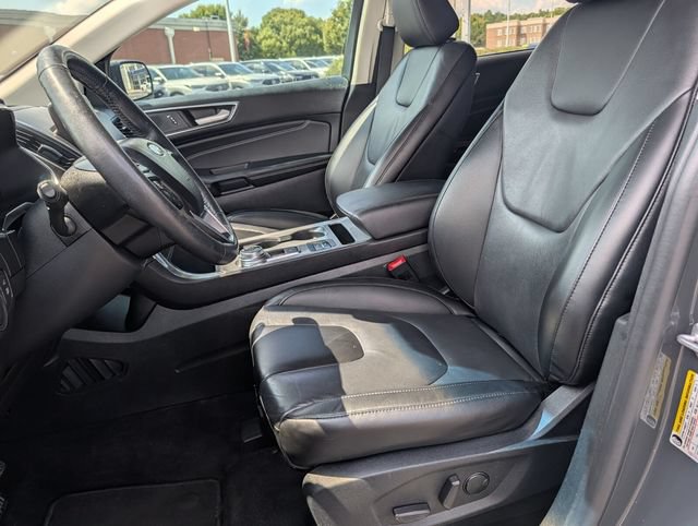Used 2021 Ford Edge Titanium w/ Cargo Accessory Package FWD image 9