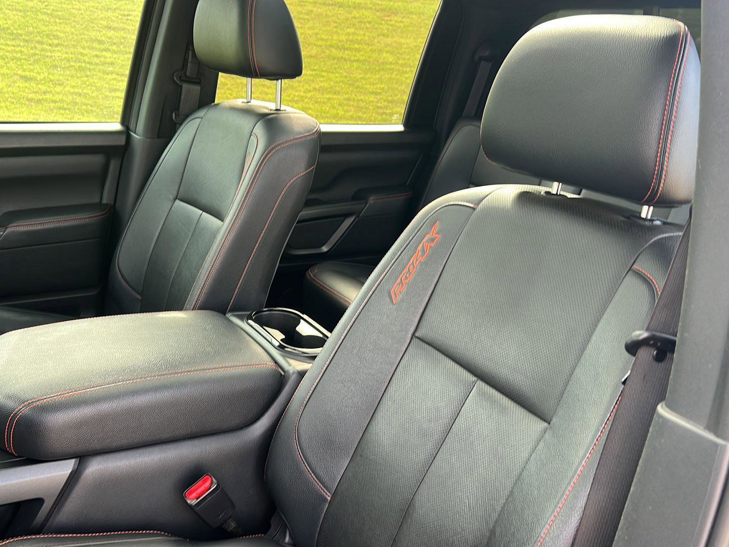 Used 2022 Nissan Titan PRO-4X w/ Pro-4x Convenience Package image 31