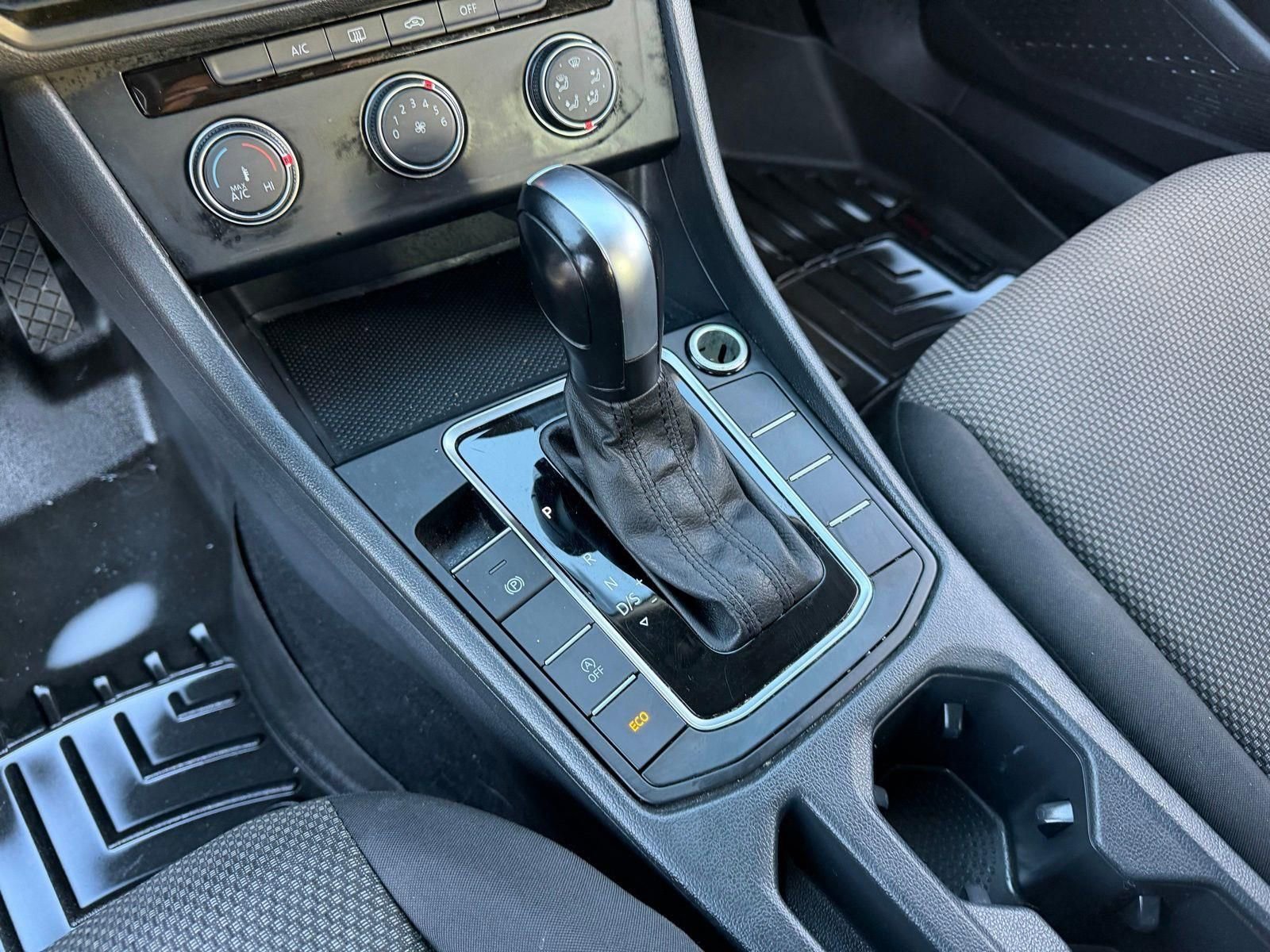 Used 2019 Volkswagen Jetta S image 28