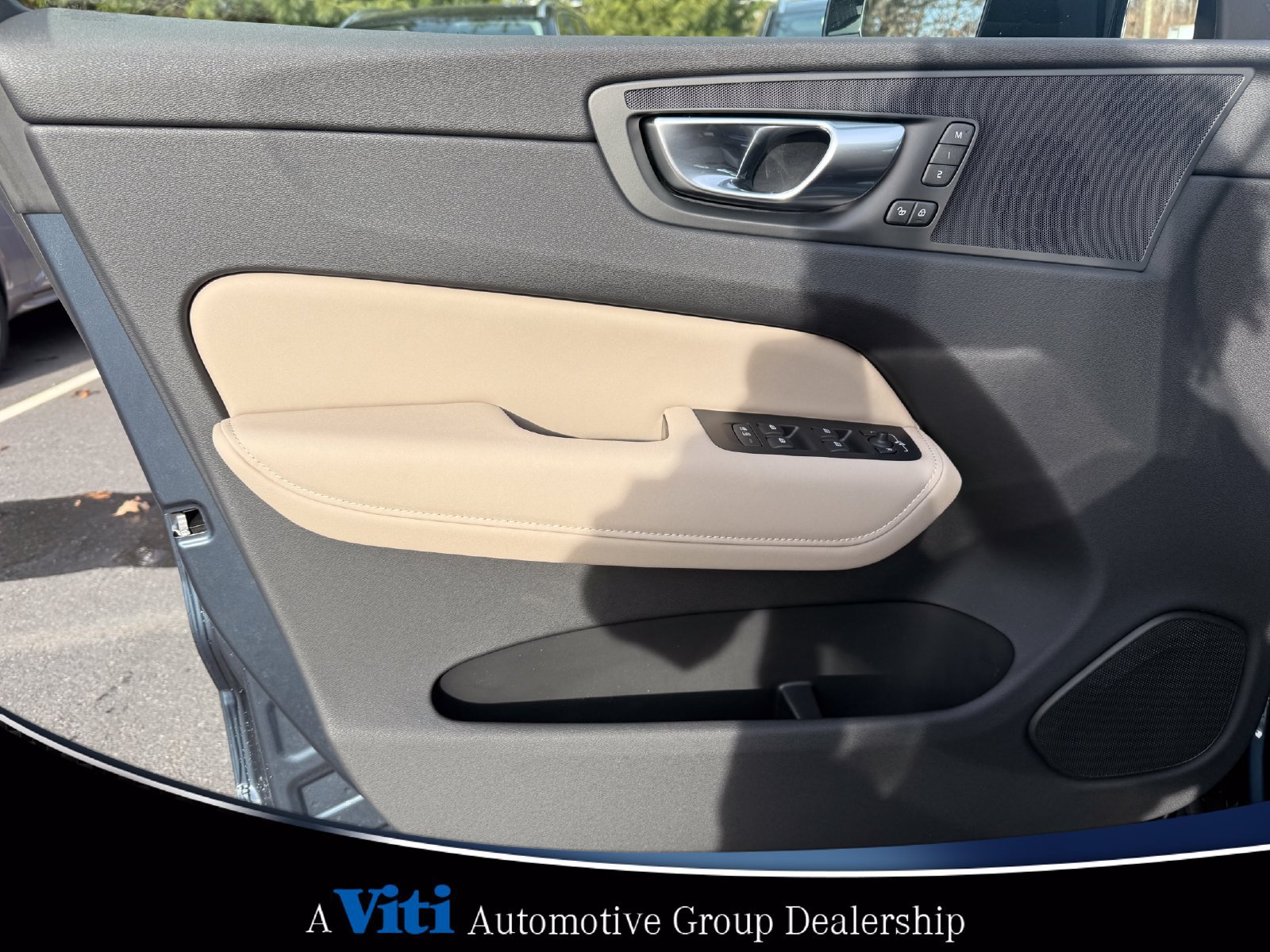 Used 2026 Volvo XC60 B5 Plus w/ Protection Package Premier AWD/4WD image 11