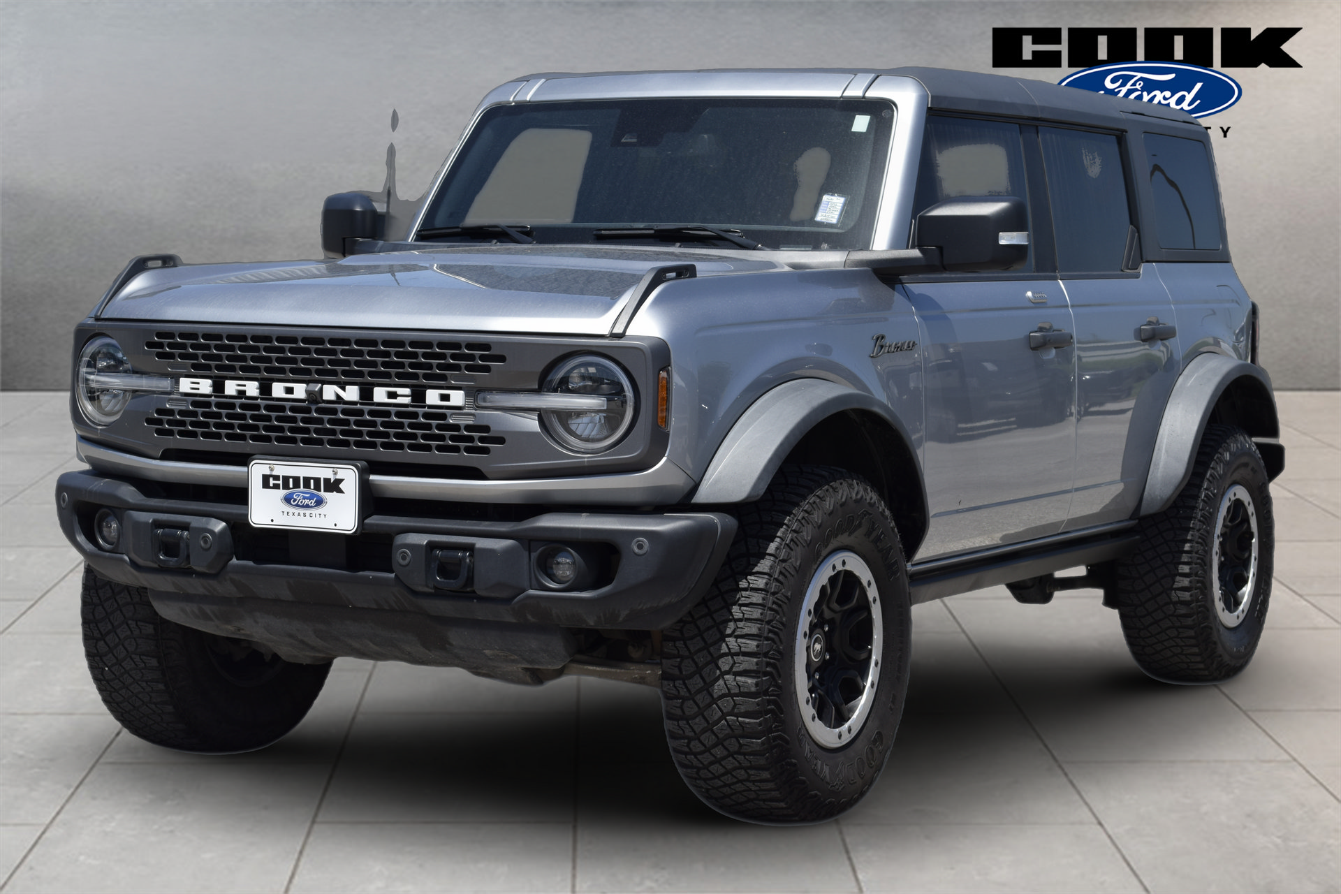 Used 2023 Ford Bronco Badlands w/ Sasquatch Package AWD/4WD image 1