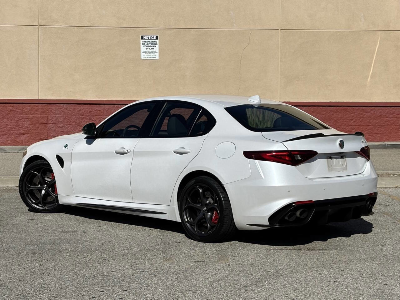 Used 2018 Alfa Romeo Giulia Quadrifoglio w/ Driver Assist Dynamic Package image 4
